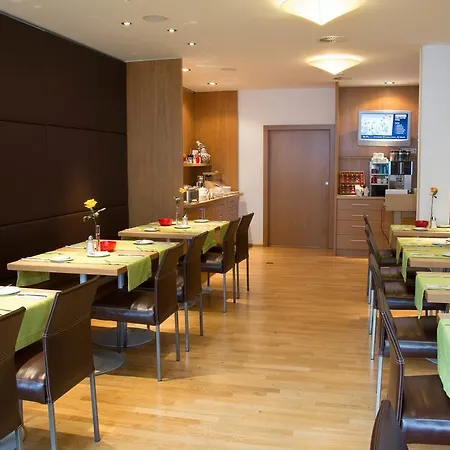 Отель Alpenland